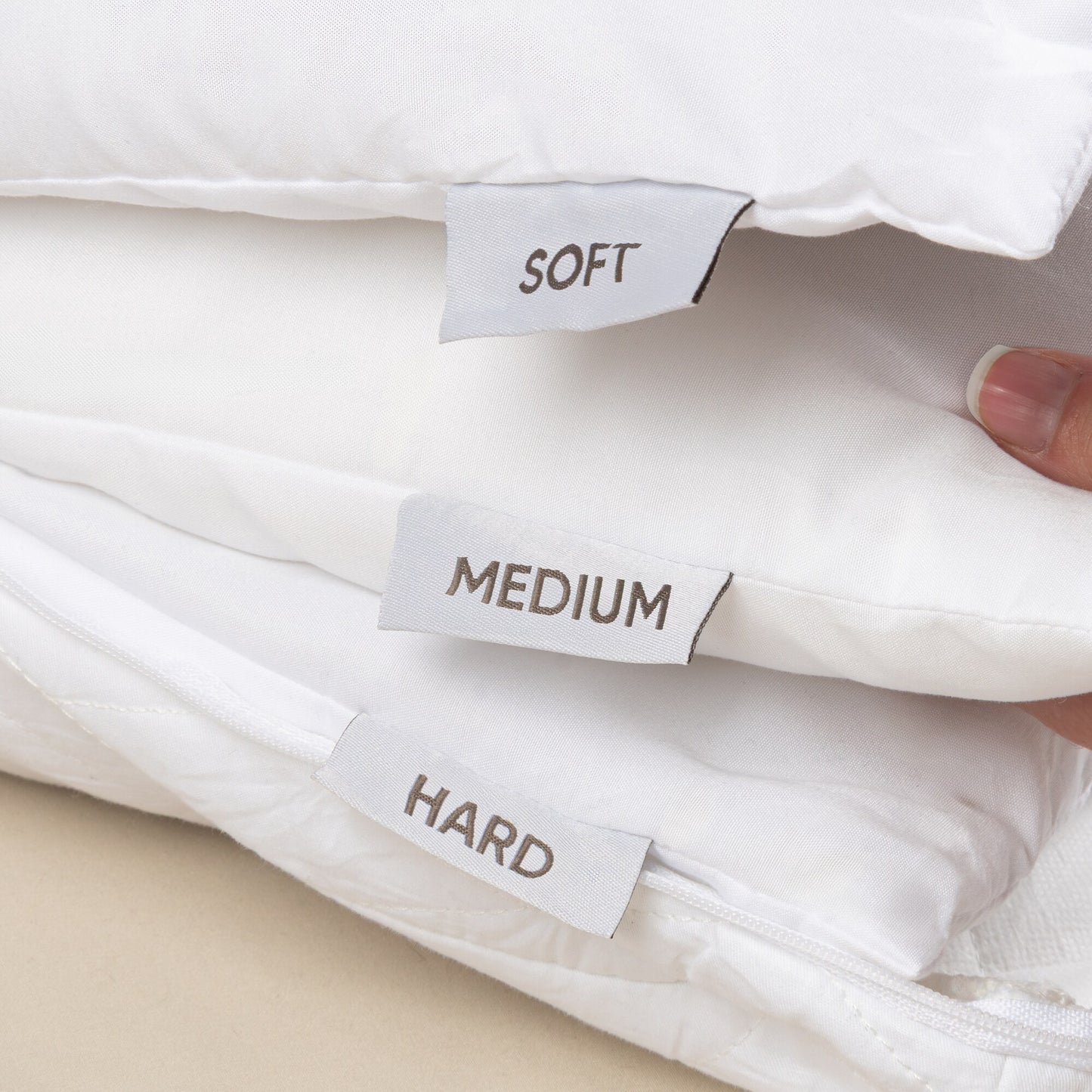 Almohada Ajustable ally's — etiquetas SOFT, MEDIUM y HARD de las tres capas internas de relleno